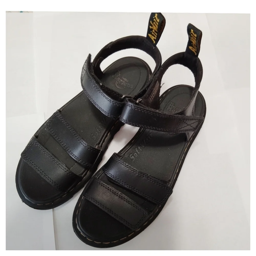 Dr. Martens Klaire Youth Leather Strap Sandals Size 6 Ladies, 5 Mens
